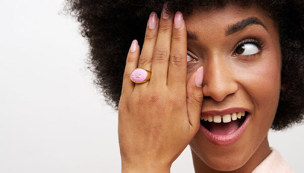 Saldi gioielli: Offerte e sconti su bracciali, collane, anelli, orecchini.