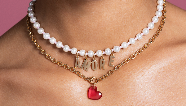 Gioielli a forma di cuore: collane, anelli, orecchini e bracciali