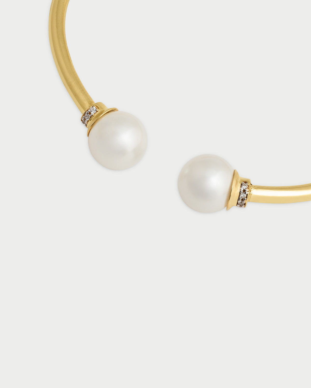 Pulsera rígida contrariè con doble perla - WHITESIDE