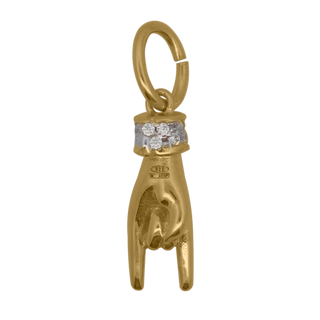Charm Manocorna