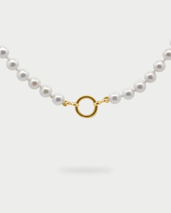 Gargantilla de perlas con cierre circular