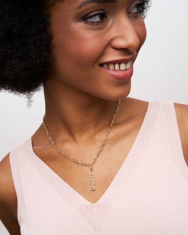 Pendant Customizable Date With Zirconia