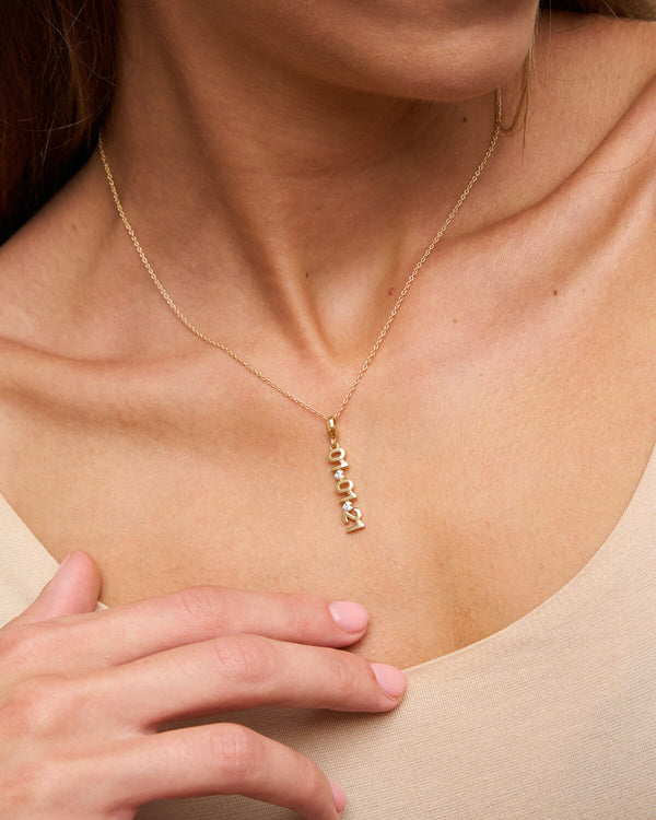 Pendant Customizable Date With Zirconia