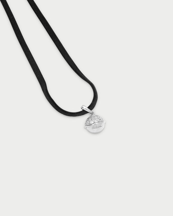 Pendant with choker and wish bell - AMULETI