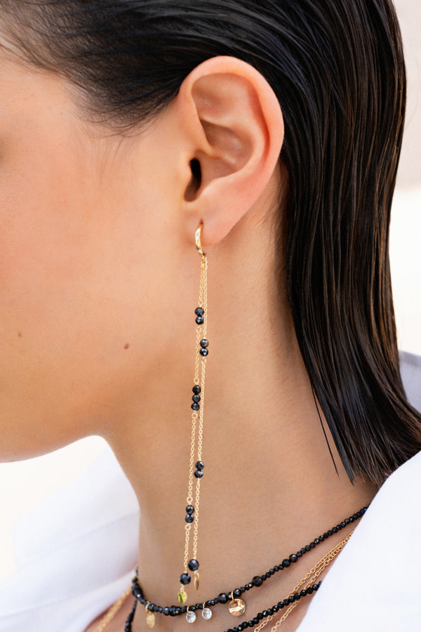Mono-orecchino doppia catena lunga