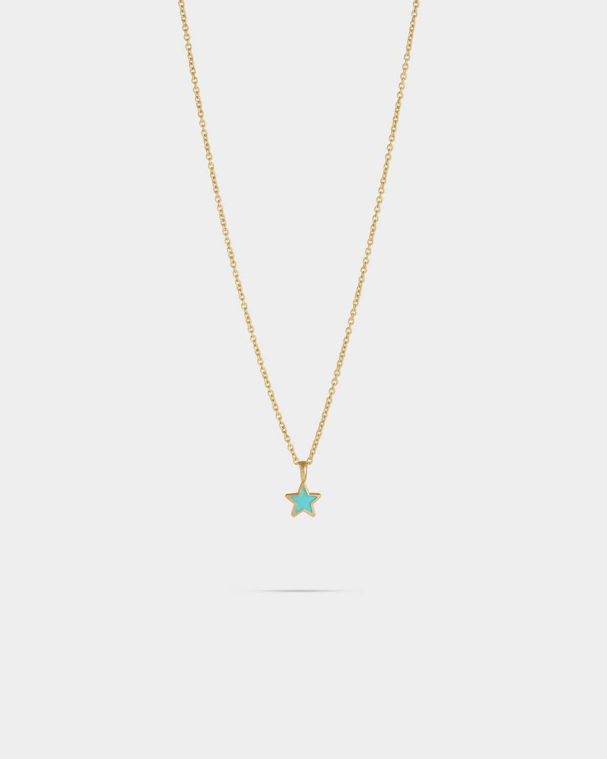 Collar simple con colgante de estrella esmaltada - ColorFUN