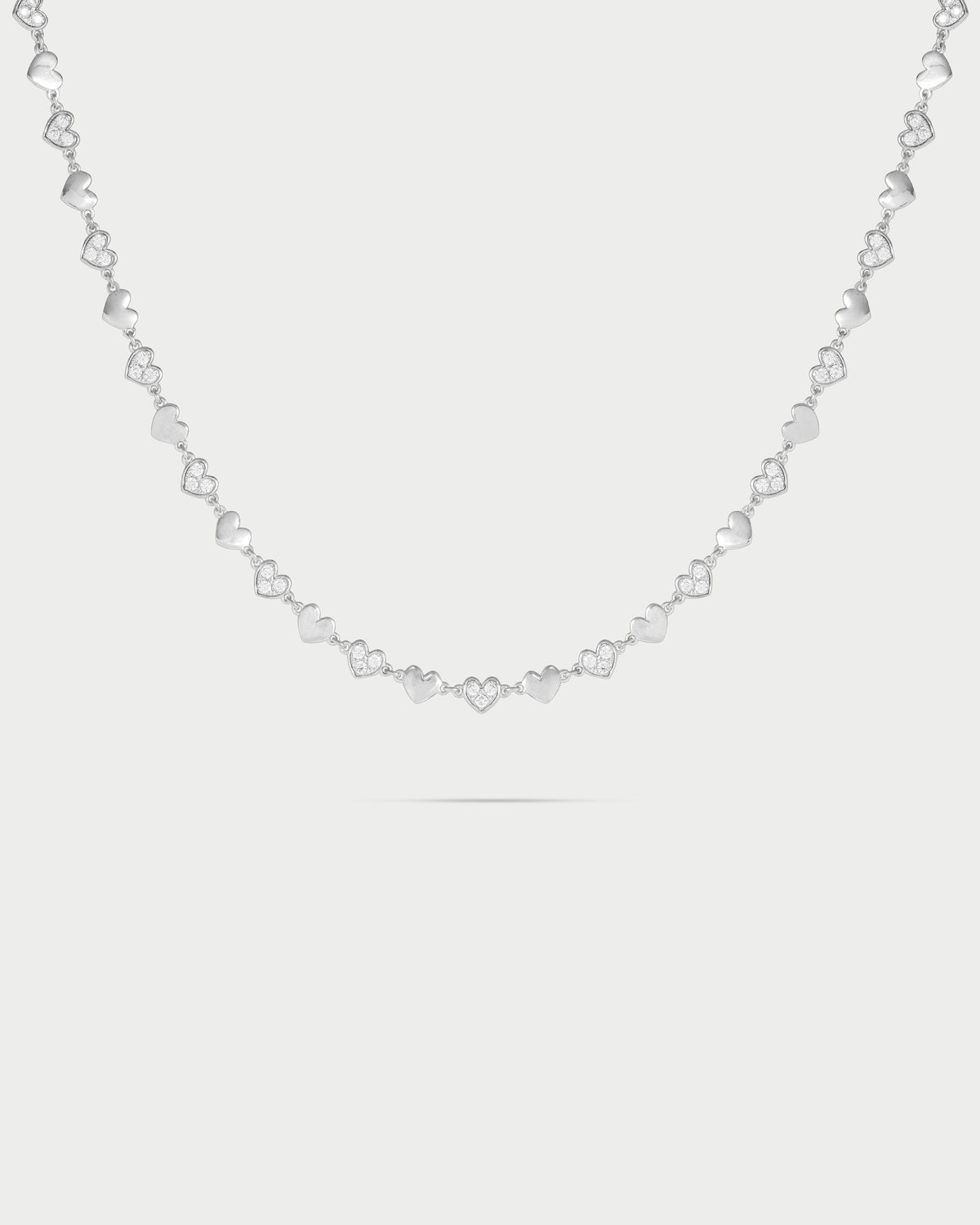 Girocollo con cuori alternati lisci e pavè