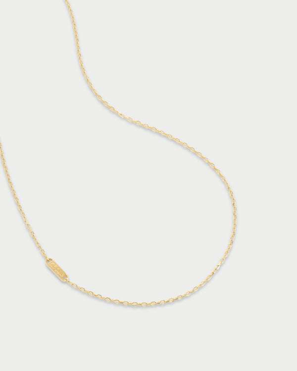 Cómo elegir un anillo para regalar junto con su anillo de compromiso de Rue des Mille Rings