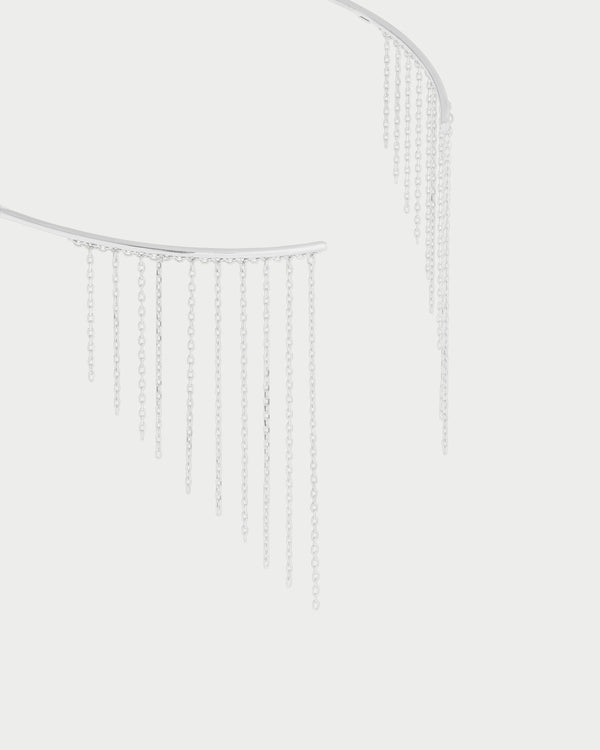 Gargantilla rígida flecos