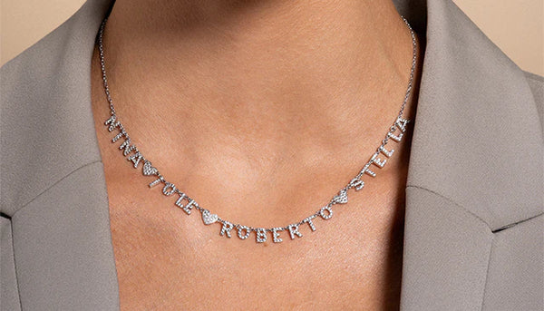 Nomi, frasi o pensieri per rendere unico il gioiello da regalare