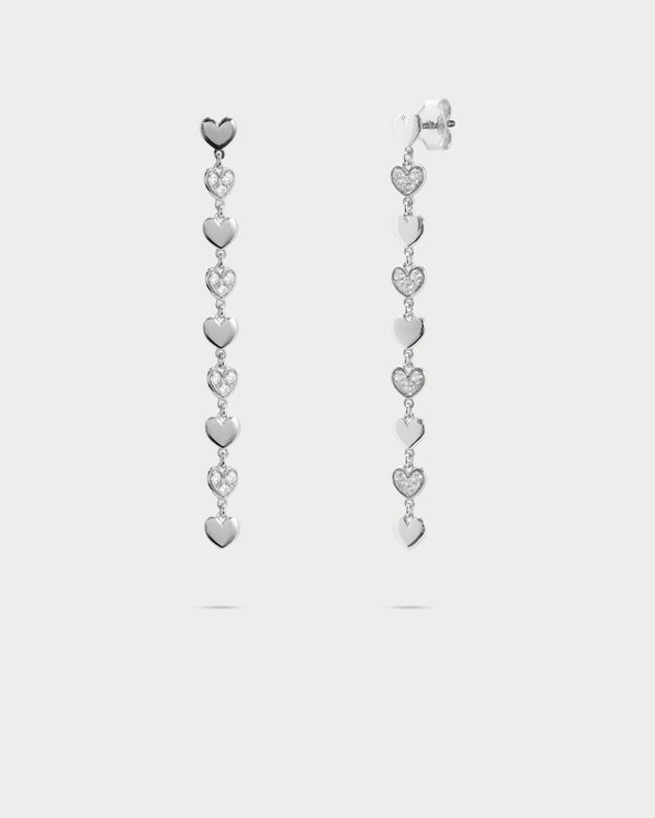 Orecchini pendenti con cuori alternati lisci e pavè
