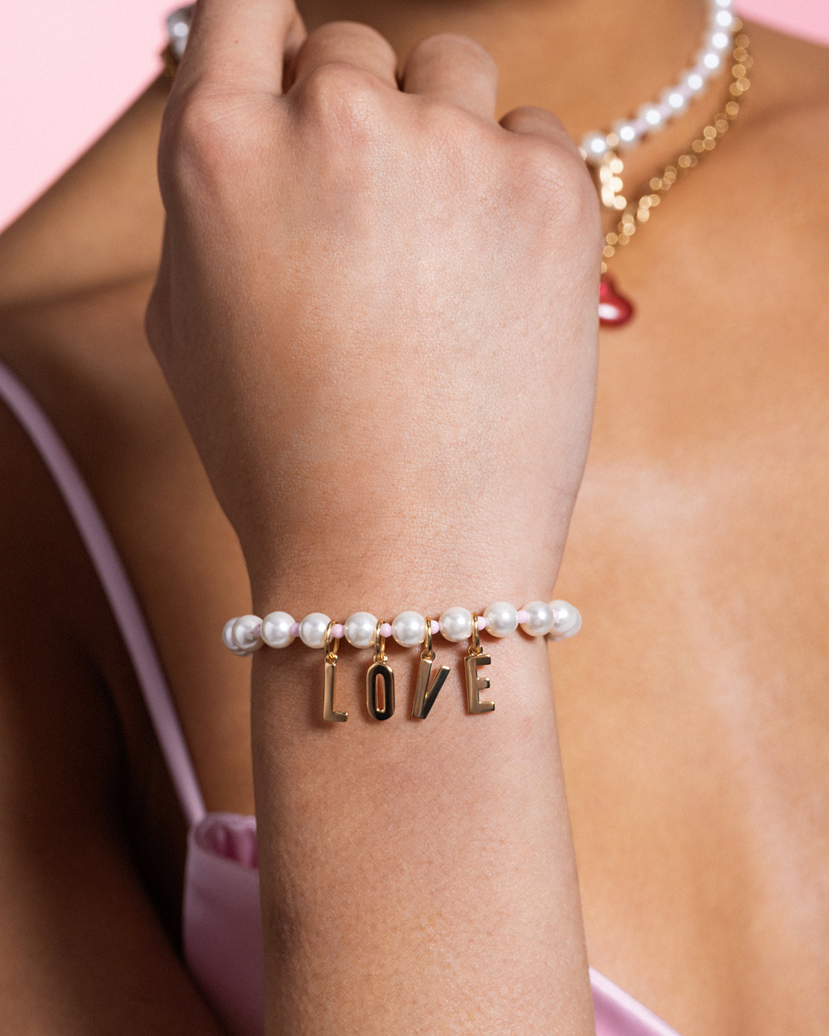 Charm lettera U