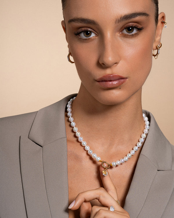 Pearl Choker with Circle Closure