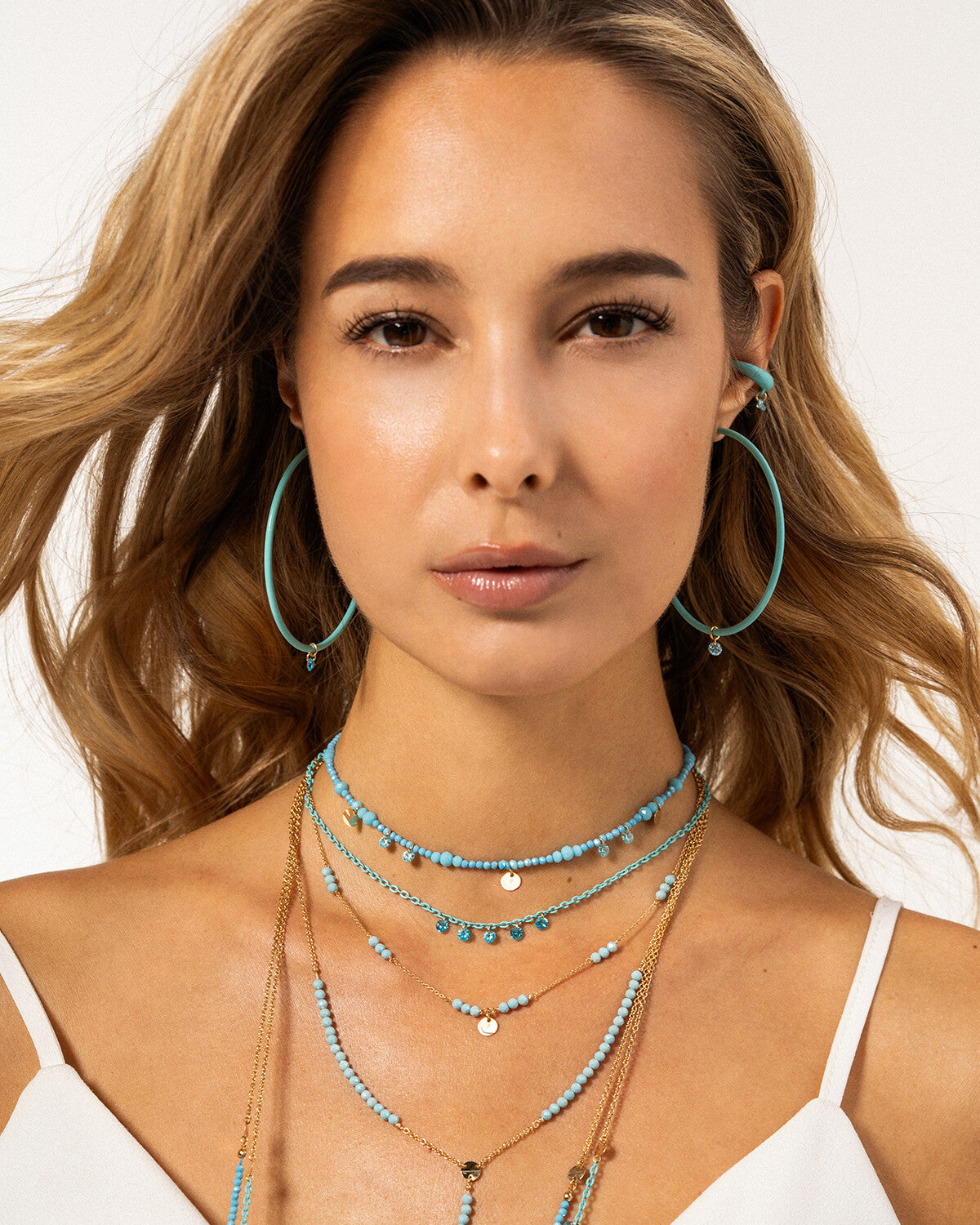 Pendientes de aros grandes pintados