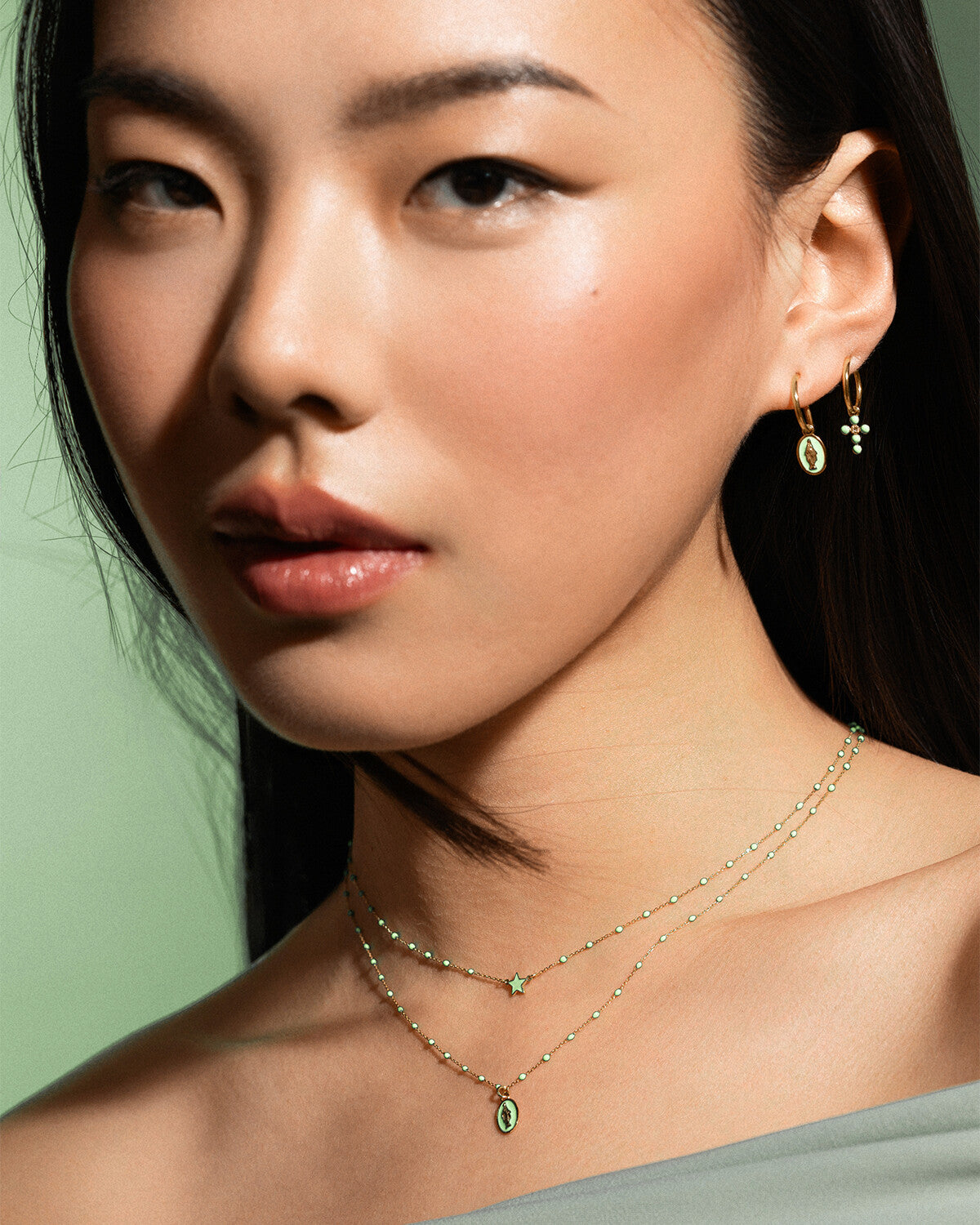 Mini Hoop Mono Earring with Enamelled Cross and Lab-Grown Diamond - GOLD18KT
