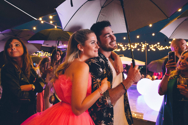 momenti conviviali alla festa di valentina ferragni 