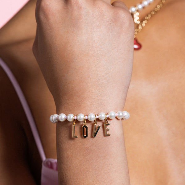 gioielli che incarnano il romanticismo, perfetti per san valentino