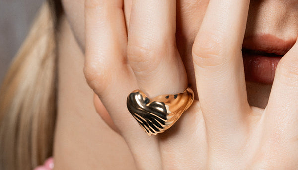 un anello regalo alla madrina del battesimo